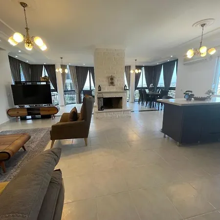 Вилла Alayna'S Dream Vacation Villa *